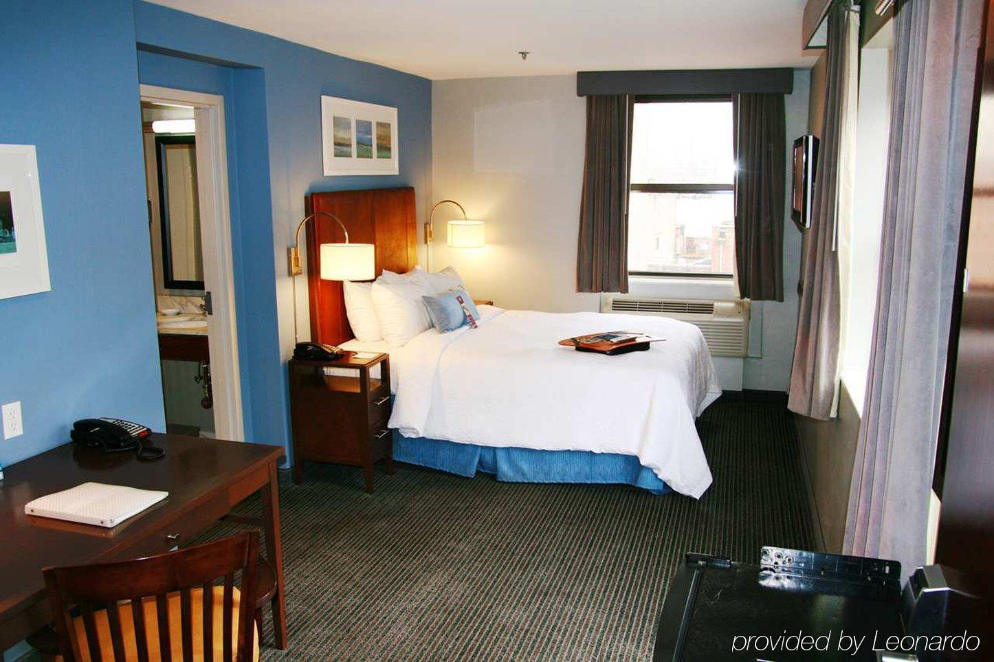 Hampton Inn Seaport Financial District New York Room photo