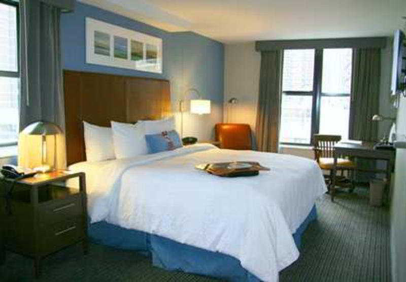 Hampton Inn Seaport Financial District New York Room photo
